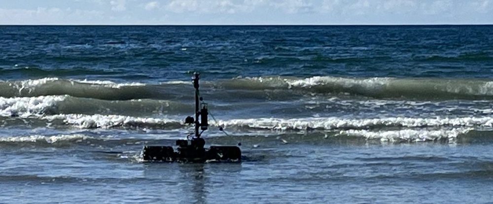 amphibious crawler robots