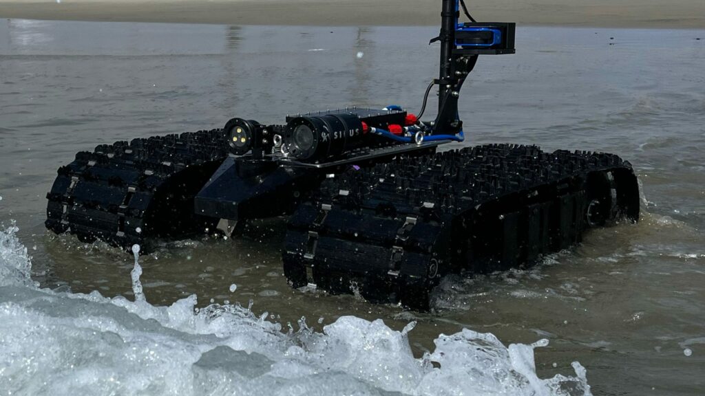 Bayonet 250 Amphibious Robotic Crawler Vehicle by GreanseaIQ