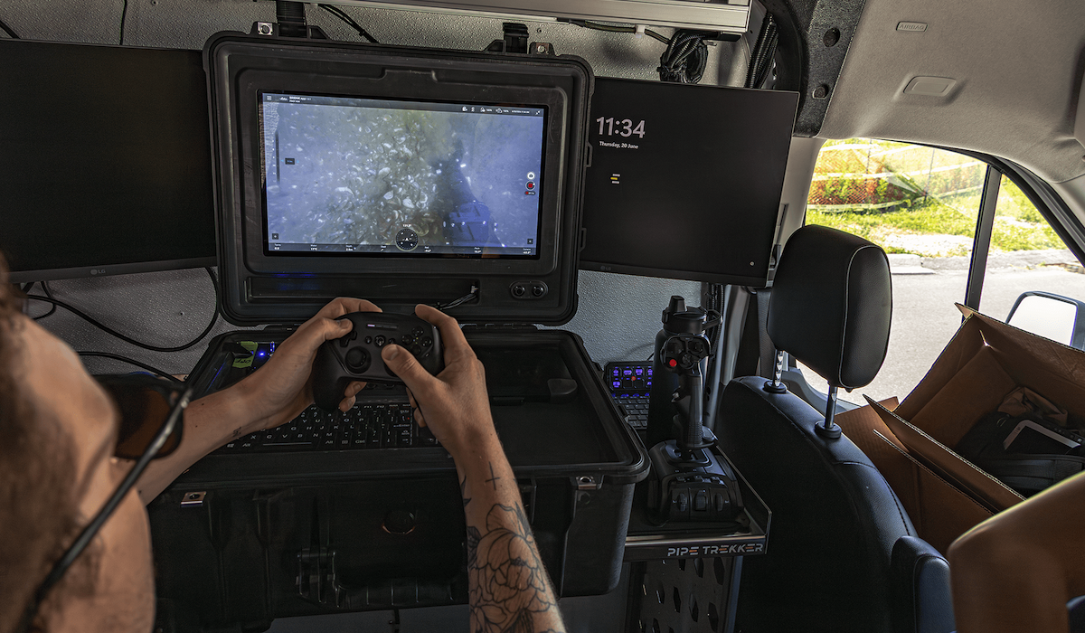 Uai Rov Versatile Control Systems for Deep Trekker ROVs - Ocean Science ...