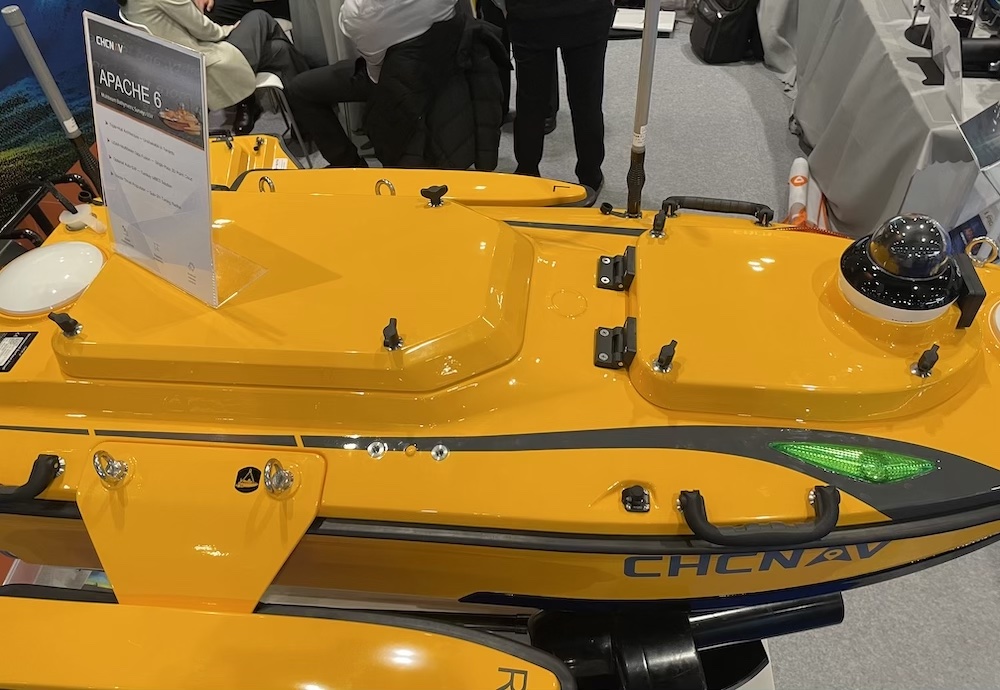 CHCNAV APACHE 6 USV