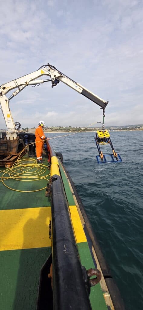 HydroPact and ROV for subsea pipe and cable inspection